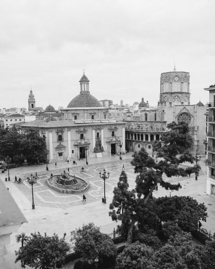 Myr Palacio Vallier Валенсия Экстерьер фото The square in 1960